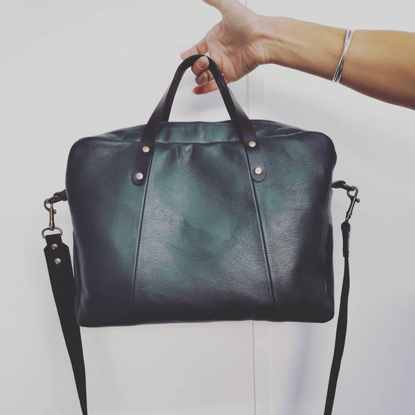 1 Day Leather Unisex Messenger Bag Course - £199 Intermediate